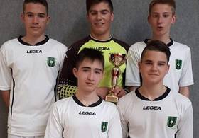 BAJNOKCSAPAT: megyei U15-s futsal >Lurk UFC !