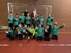 Az U10-eseket (2011) is megltogatta a Mikuls