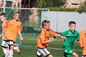 Ills AKA U13, U12 : glzpor a Hvz ellen.